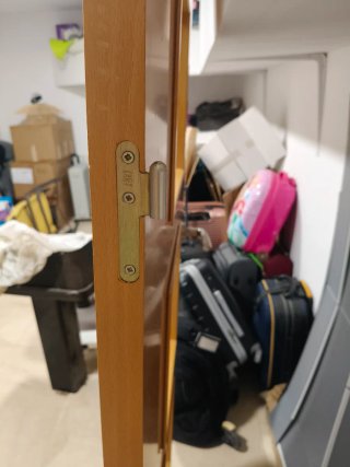 Puerta madera con 4 cristales