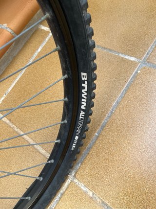 Bicicleta B'TWIN MTB Azul y Negra