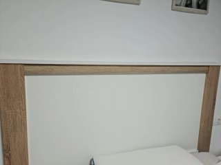 Canapé, colchón, 2 mesitas y cabecero