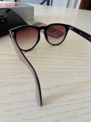Ray-Ban occhiali da sole nuovi