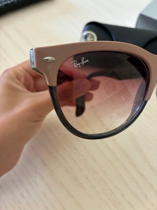 Ray-Ban occhiali da sole nuovi