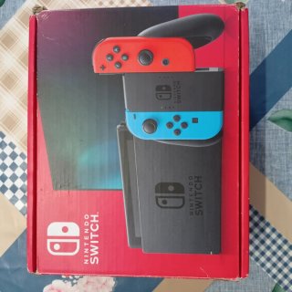 Nintendo Switch Azul y Rojo