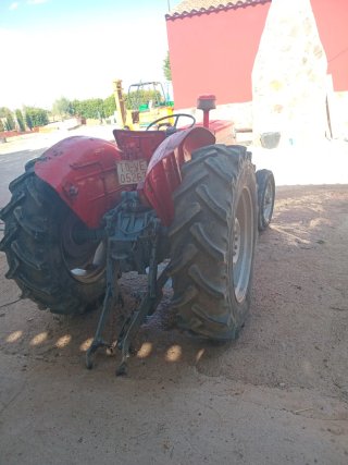 Tractor Massey Ferguson 135
