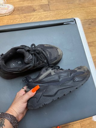 Zapatillas Puma Negras y Grises