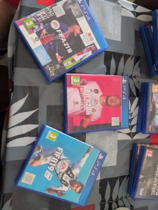 Lote 3 Juegos FIFA PS4: 19, 20 y 21