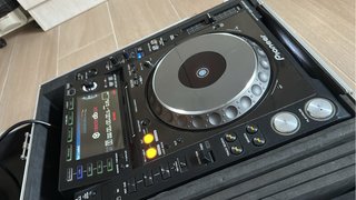 Pioneer CDJ-2000 Nexus + Flycase Walkasse