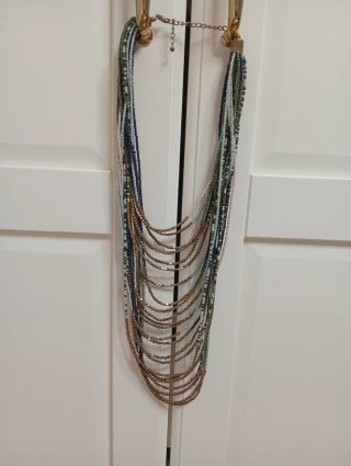 Collar H&M cascada dorado y multicolor