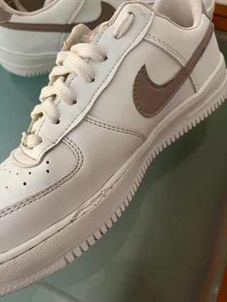 Zapatillas Nike Air Force 1 Blancas Doradas