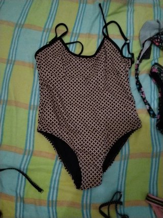 Bikini estampado rombos negro y dorado