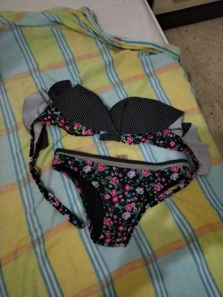 Bikini estampado rombos negro y dorado