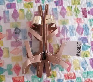 Sandalias Beige y Doradas