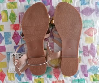 Sandalias Beige y Doradas