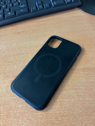 iPhone 11 128GB + Funda Negra