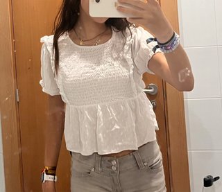 Blusa blanca con brillos