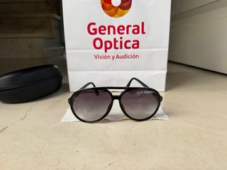 Gafas de sol Carrera negras y grises