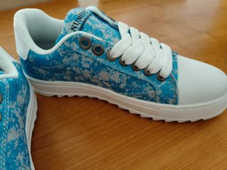 Zapatillas Numeris Azul y Blanco