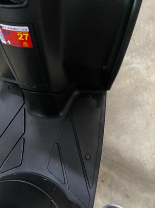 Aprilia SR 50 Motard Negra/Roja