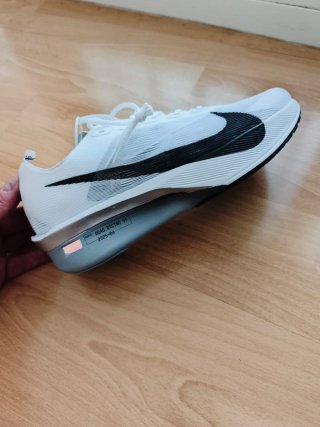 Nike ZoomX Vaporfly Talla 44