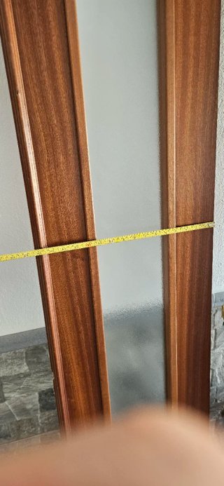 Puerta de salón con cristal