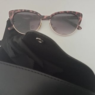 Lote 3 Gafas Sol con Estuche Duro.