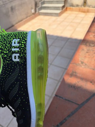 Scarpe da running nere e verdi come nuove