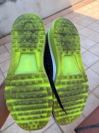 Scarpe da running nere e verdi come nuove
