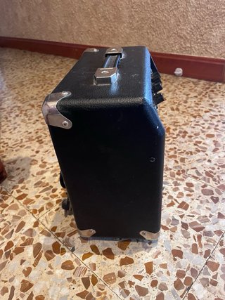 Guitarra SX Negra + Bolsa + Amplificador Fender