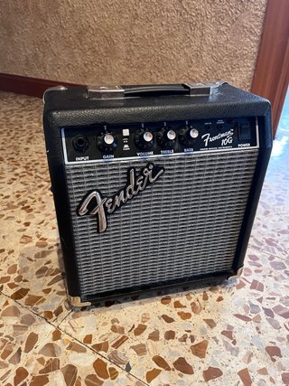 Guitarra SX Negra + Bolsa + Amplificador Fender