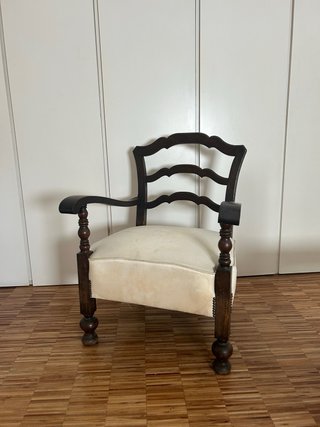 Conjunto tres piezas : cama ,butaca y mesita noch
