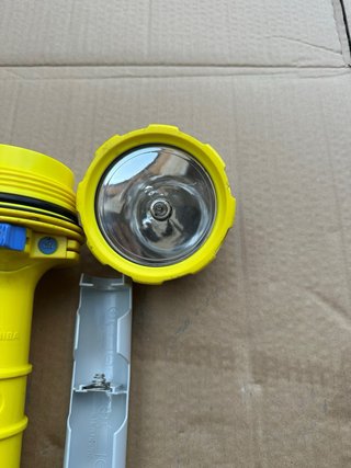 Linterna Submarina Toshiba 132A