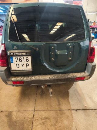 Mitsubishi Montero 2006