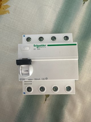 Interruptor Diferencial Schneider A9R21463 4P 63A