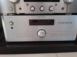 Amplificador Rotel RBX-1550