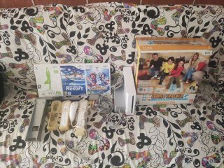 Consola Nintendo Wii + Juegos y Accesorios