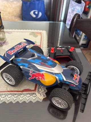 Coche Teledirigido Red Bull