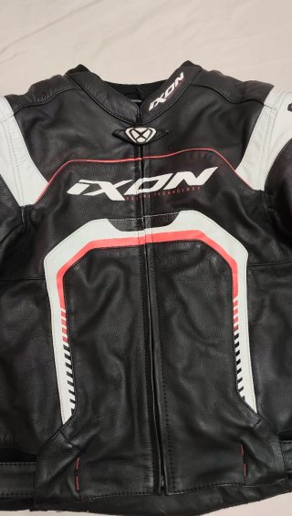 cazadora chaqueta moto hombre piel ixon M 40