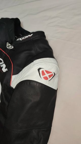 cazadora chaqueta moto hombre piel ixon M 40