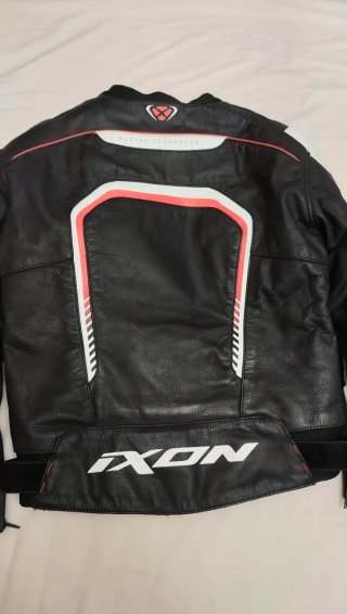 cazadora chaqueta moto hombre piel ixon M 40