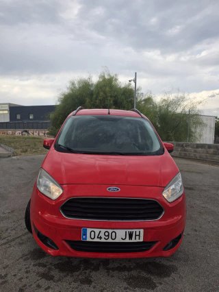 Ford Tourneo Courier ¡Distribución Recién Hecha !