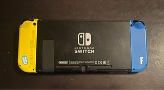 Nintendo Switch Azul y Amarillo