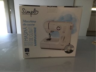 Máquina de coser eléctrica Simple