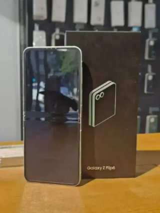 SAMSUNG Z FLIP 6 256GB VERDE 95% BATERÍA