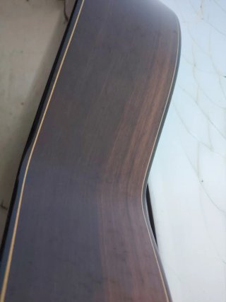 Guitarra Española Tapa: cedro. Aros: palosanto