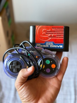 Sega Mega Drive II Negra + Mandos + Juegos