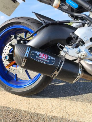 Yamaha MT-09 Naked Negra y Azul