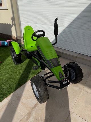 Tractor de pedales Berg