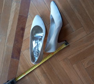 Zapatos de tacón Garach blancos, talla 36