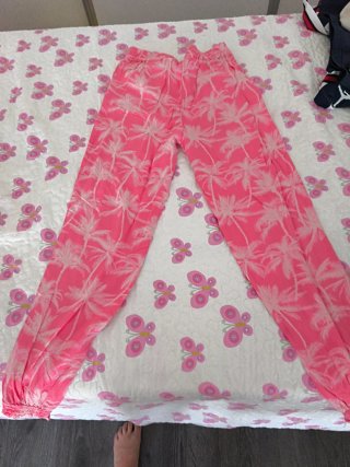 Pantalones largos niña estampado palmeras