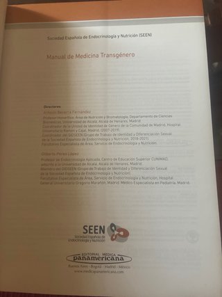 Manual de Medicina Transgénero (+e-book)