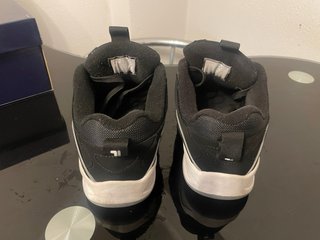 Zapatillas Fila Negras